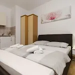 Apartament Maky & Dino *
