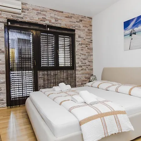 Maky & Dino Appartement *