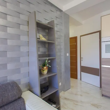 Maky & Dino Apartment Vodice