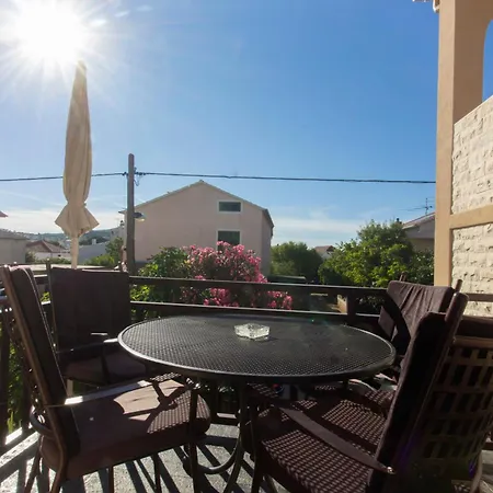 Maky & Dino Apartman