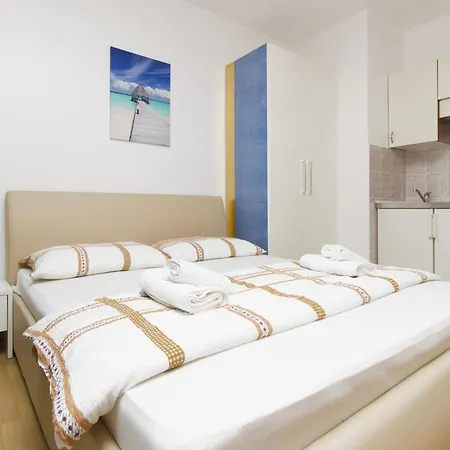 Apartman Maky & Dino Vodice