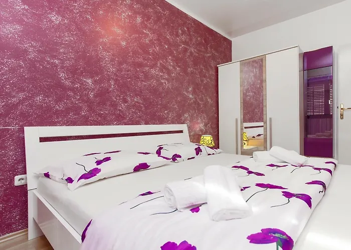 Maky & Dino Apartman Vodice